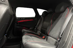 punainen Volkswagen ID.7 2025 kuva 8.