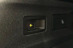 punainen Volkswagen ID.7 2025 kuva 13.