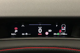 punainen Volkswagen ID.7 2025 kuva 22.