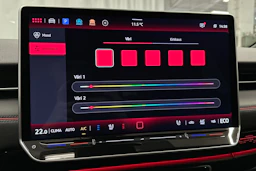 punainen Volkswagen ID.7 2025 kuva 30.