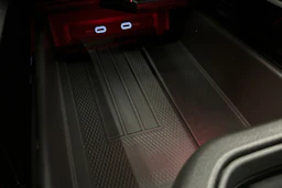 punainen Volkswagen ID.7 2025 kuva 34.