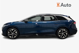 sininen Volkswagen ID.7 2025 kuva 6.