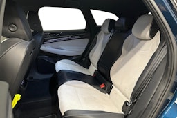 sininen Volkswagen ID.7 2025 kuva 10.