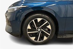 sininen Volkswagen ID.7 2025 kuva 11.