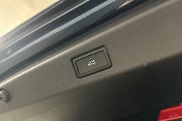 sininen Volkswagen ID.7 2025 kuva 15.