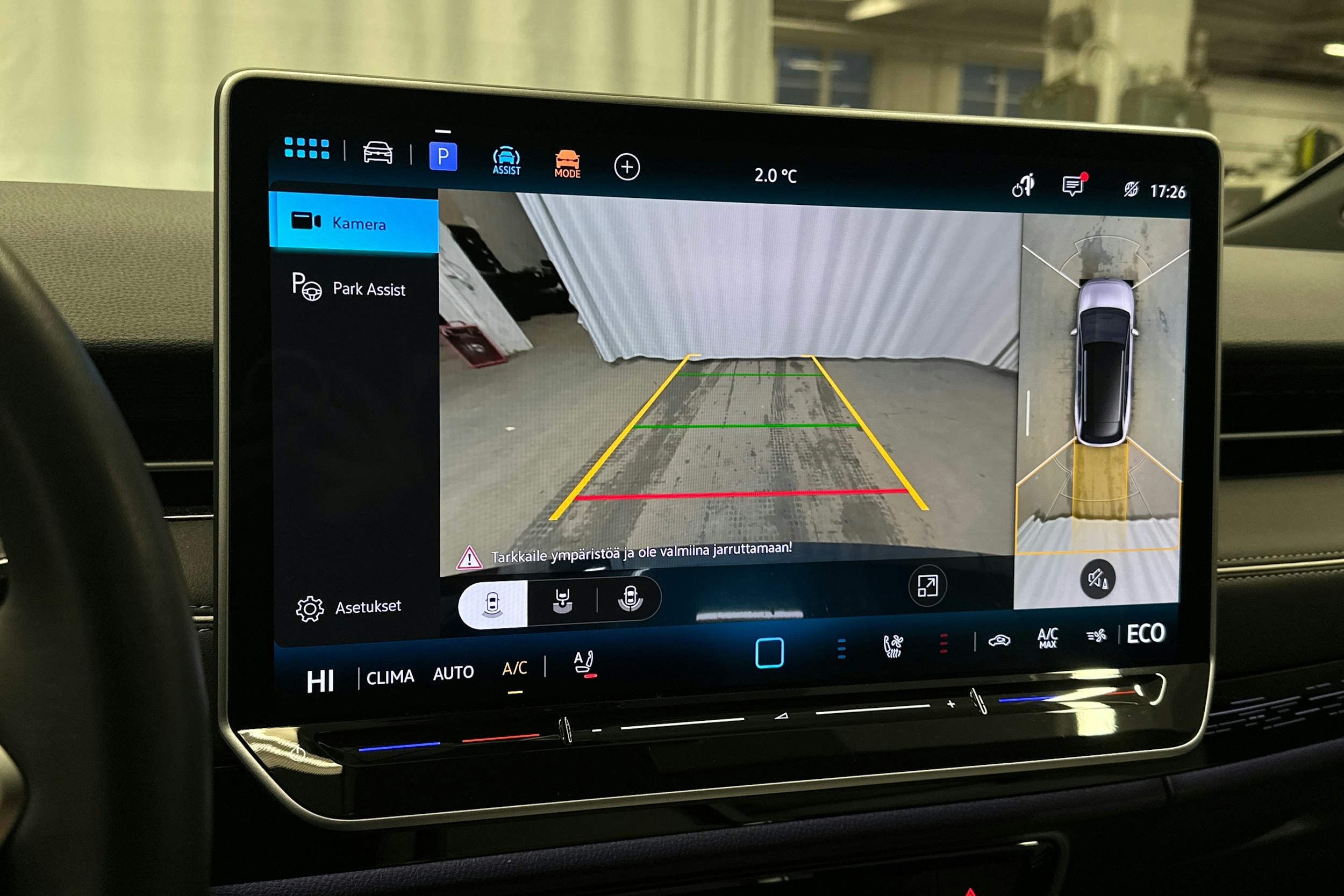 sininen Volkswagen ID.7 2025 kuva 36.