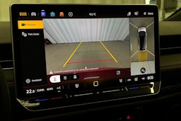 punainen Volkswagen ID.7 2025 kuva 24.