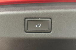 punainen Volkswagen ID.7 2025 kuva 30.