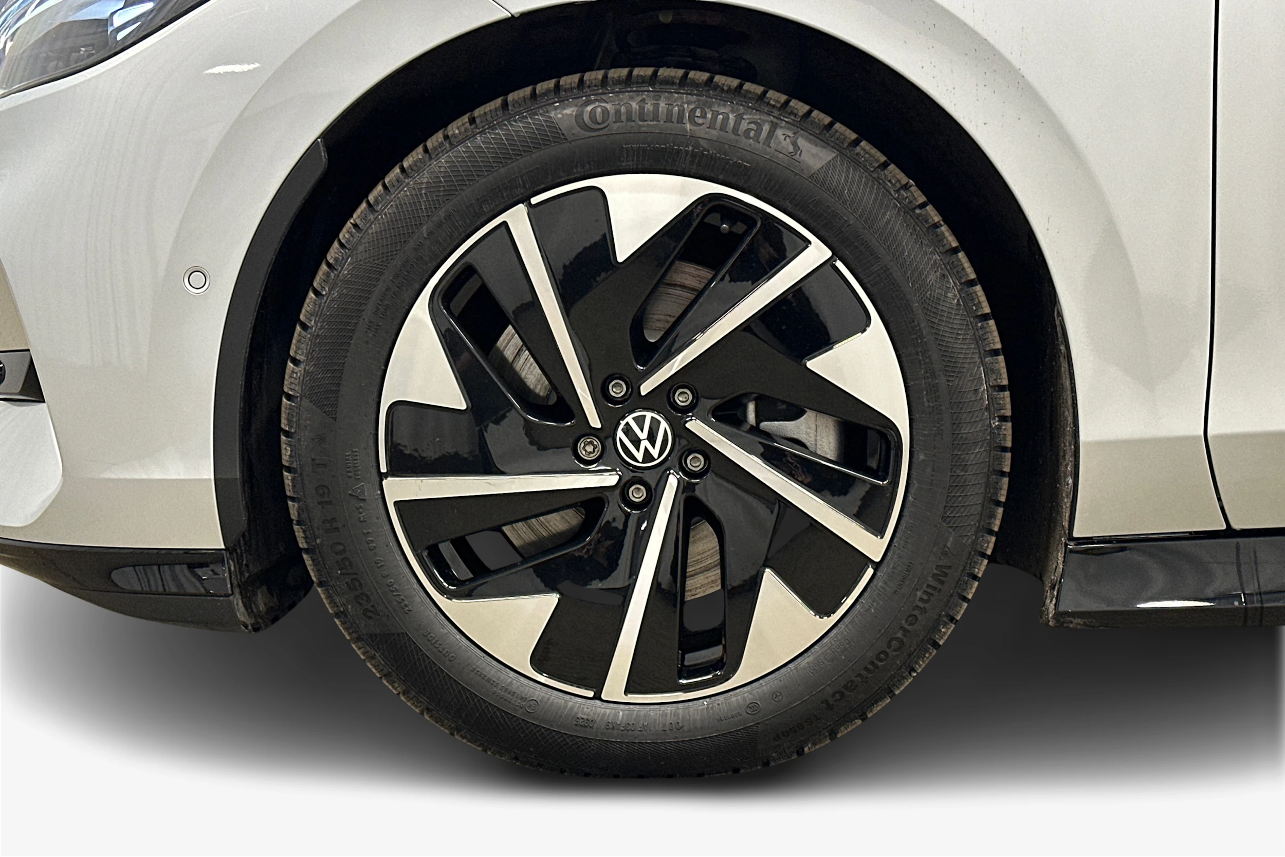 harmaa Volkswagen ID.7 2025 kuva 9.