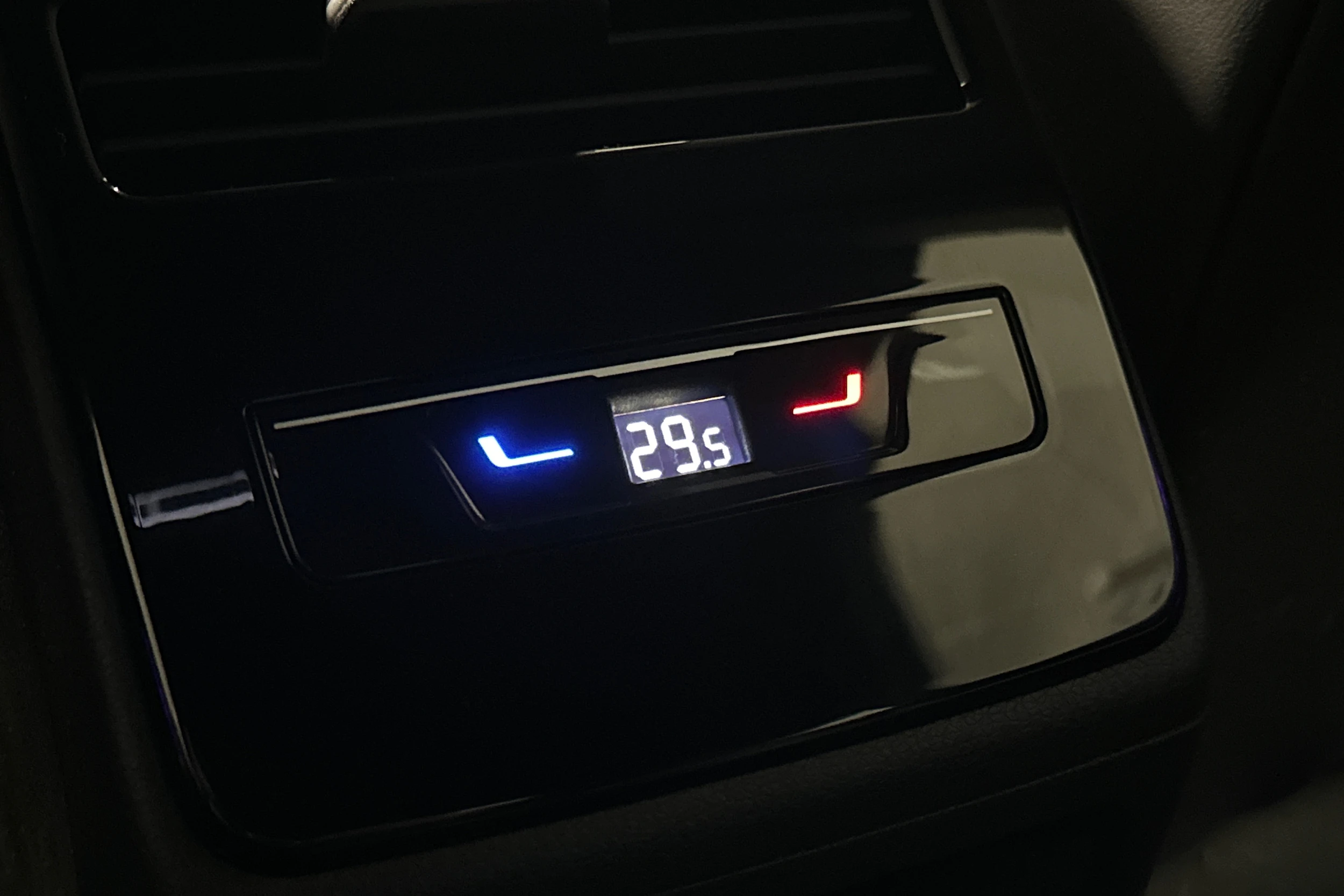 harmaa Volkswagen ID.7 2025 kuva 14.