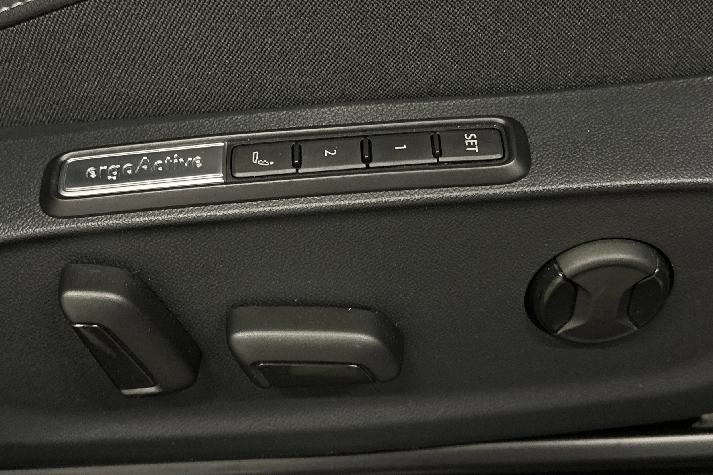 harmaa Volkswagen ID.7 2025 kuva 17.