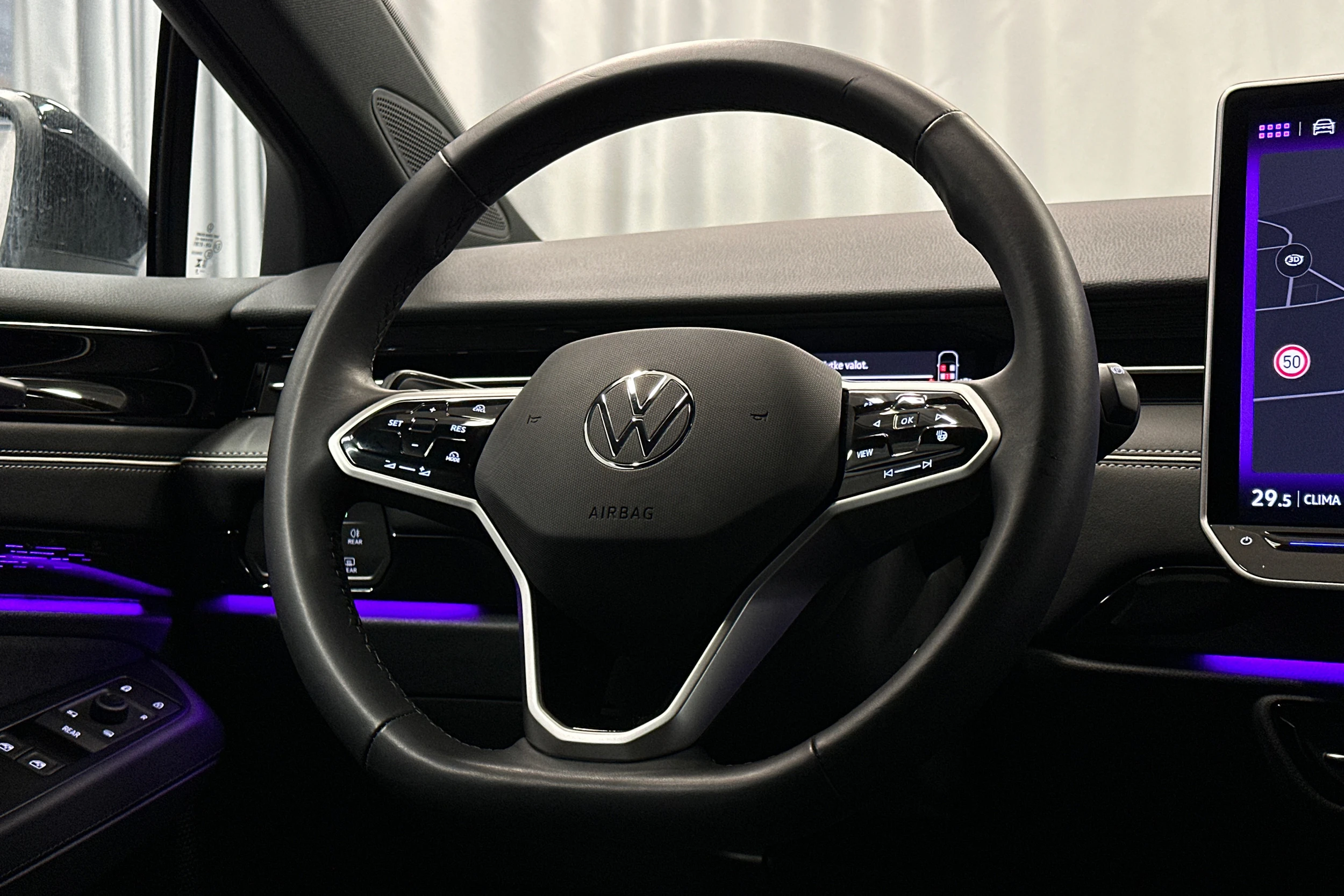 harmaa Volkswagen ID.7 2025 kuva 18.