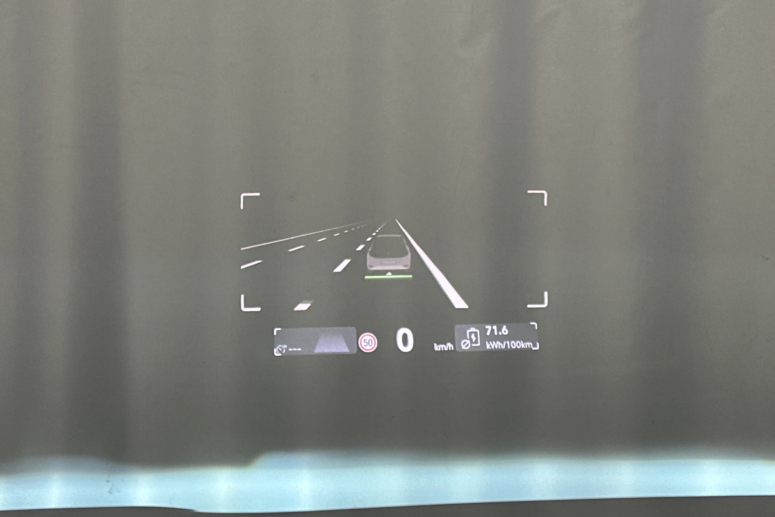 harmaa Volkswagen ID.7 2025 kuva 22.