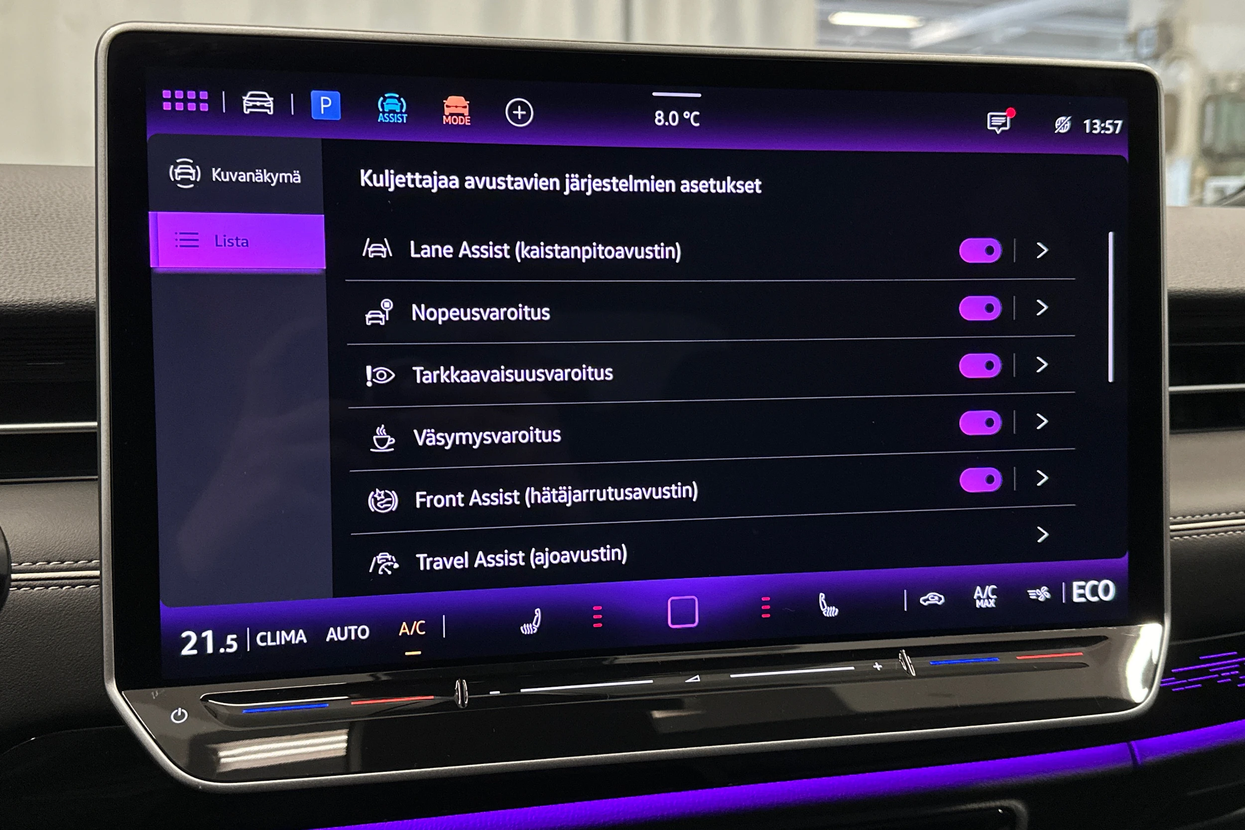 harmaa Volkswagen ID.7 2025 kuva 28.