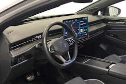 valkoinen Volkswagen ID.7 2025 kuva 7.