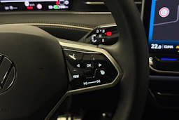 valkoinen Volkswagen ID.7 2025 kuva 16.