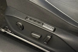 valkoinen Volkswagen ID.7 2025 kuva 30.