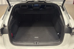 valkoinen Volkswagen ID.7 2025 kuva 32.