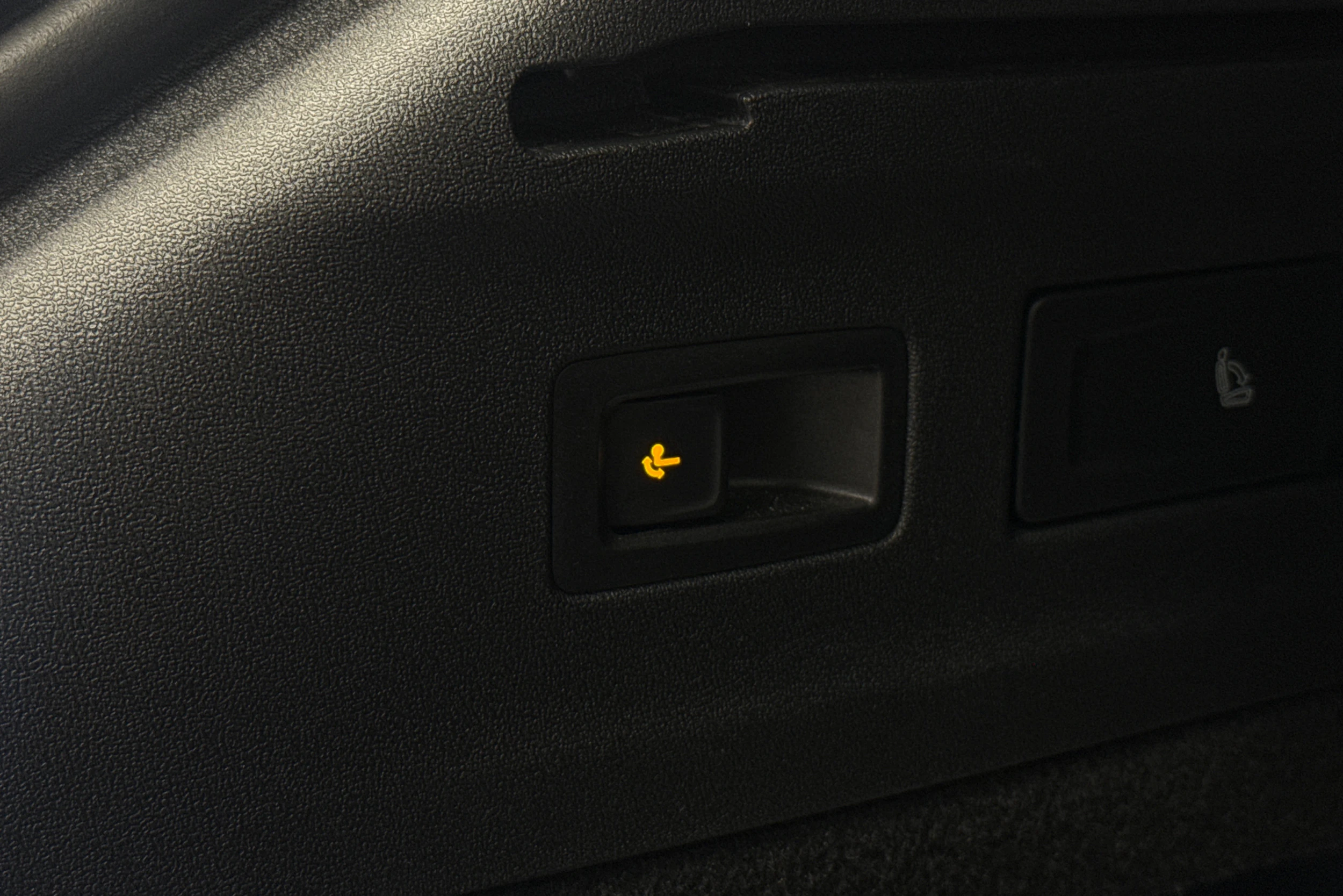 valkoinen Volkswagen ID.7 2025 kuva 34.