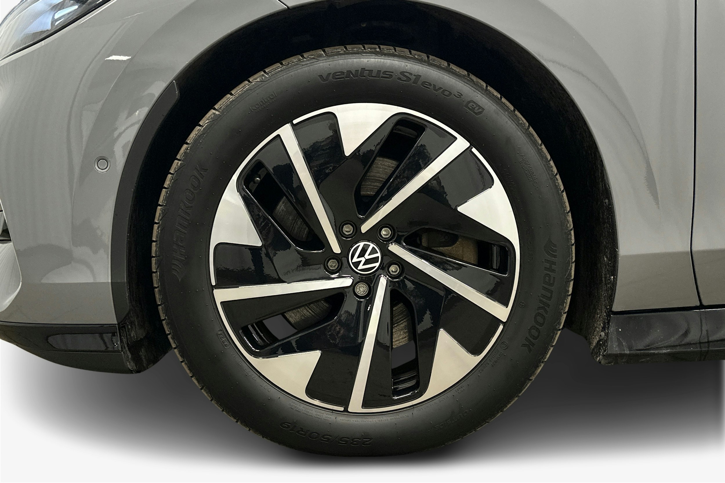 harmaa Volkswagen ID.7 2025 kuva 11.