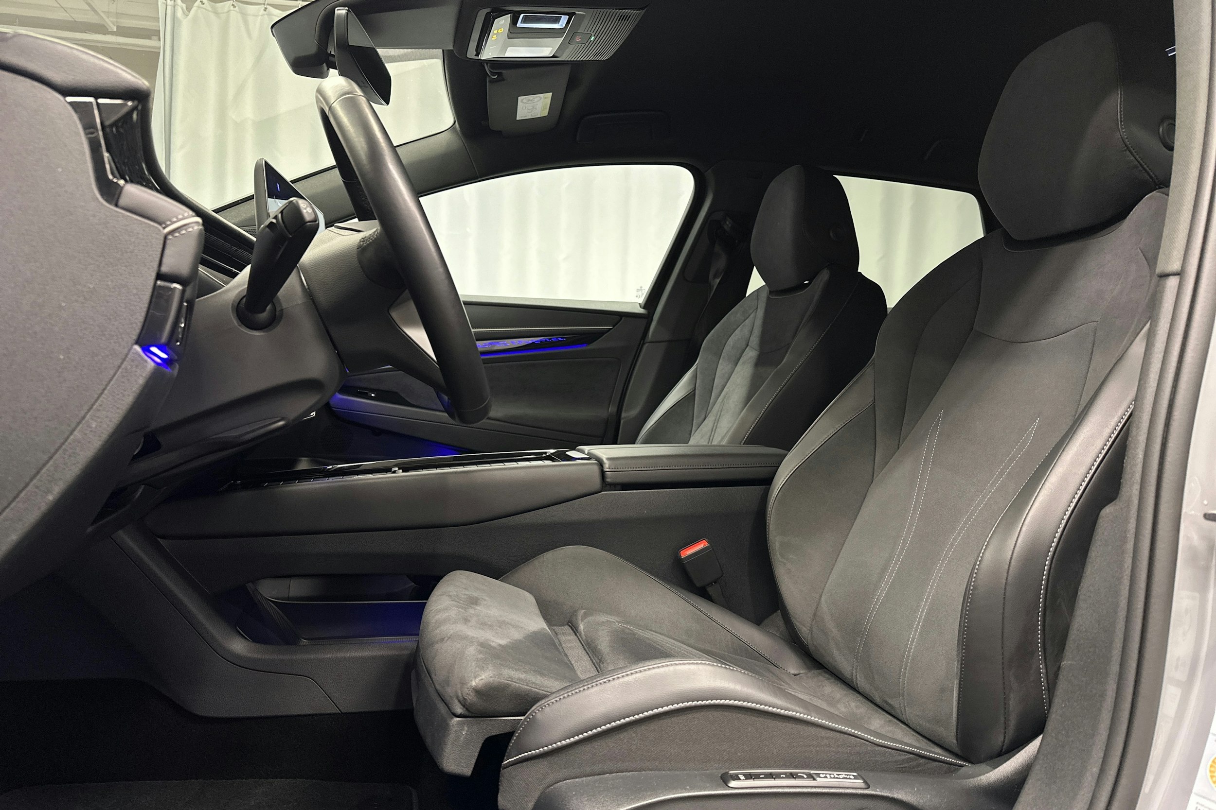 harmaa Volkswagen ID.7 2025 kuva 27.