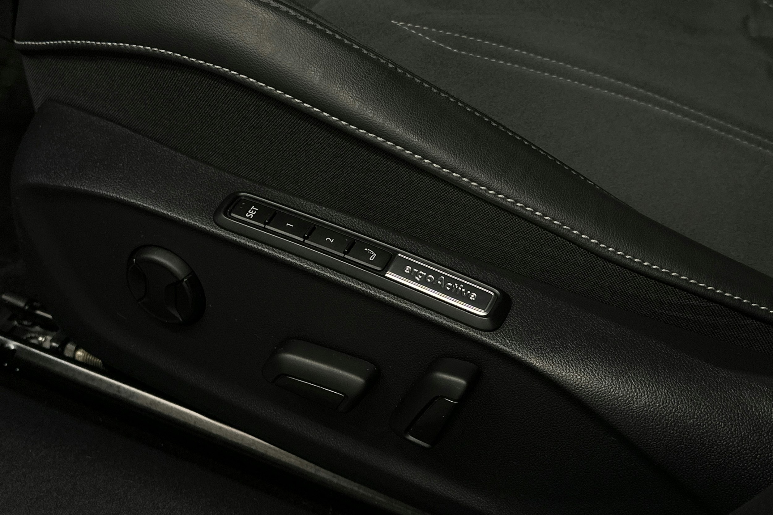 harmaa Volkswagen ID.7 2025 kuva 28.