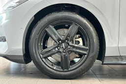 harmaa Volkswagen ID.7 2025 kuva 35.
