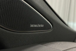 valkoinen Volkswagen ID.7 2025 kuva 35.