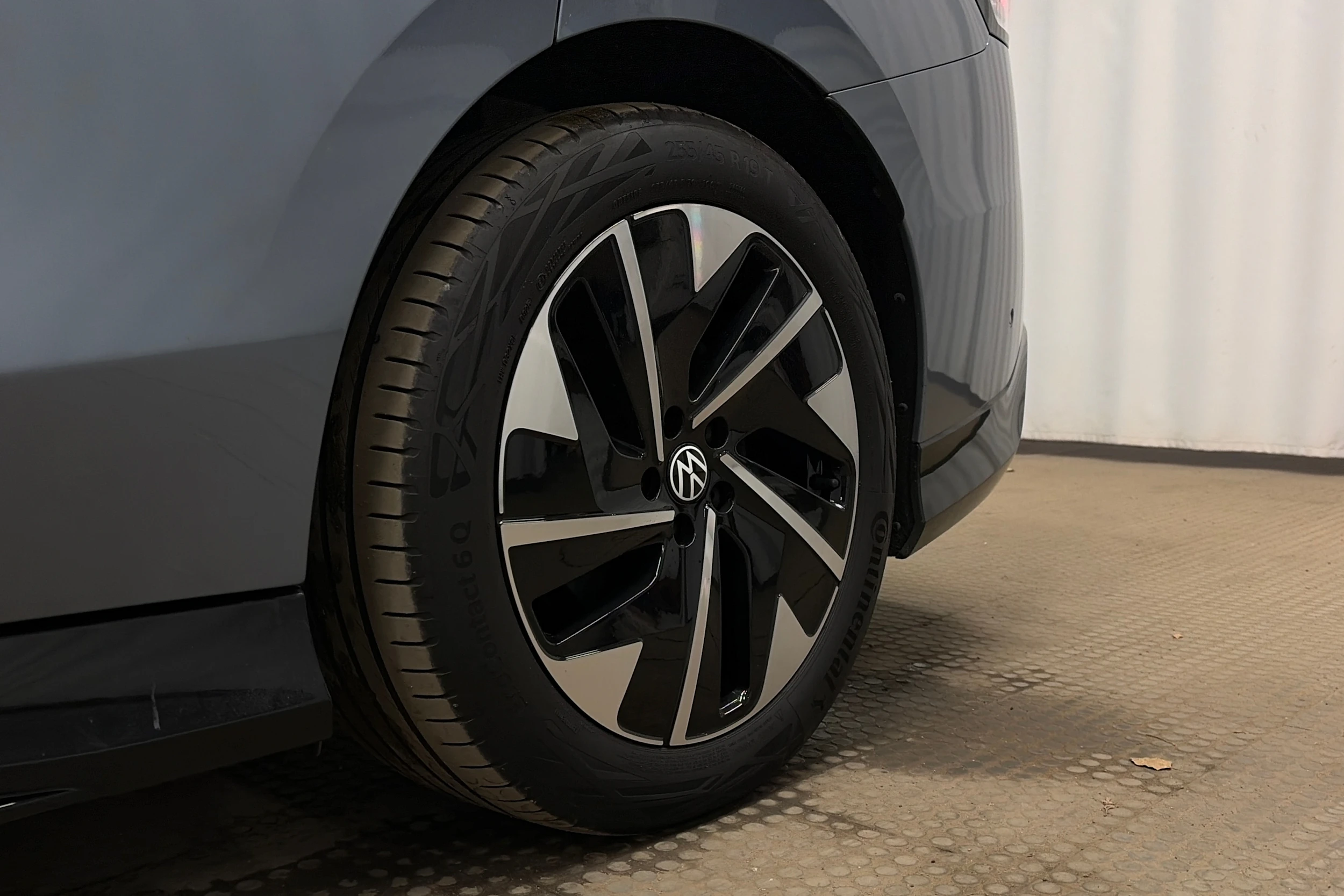 harmaa Volkswagen ID.7 2025 kuva 13.