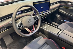 punainen Volkswagen ID.7 2025 kuva 6.