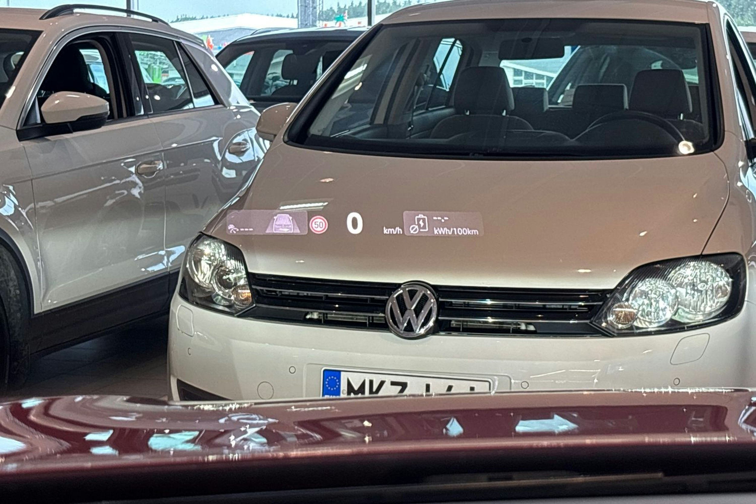 punainen Volkswagen ID.7 2025 kuva 12.