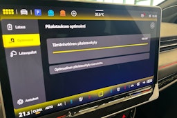 punainen Volkswagen ID.7 2025 kuva 14.