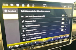 punainen Volkswagen ID.7 2025 kuva 19.