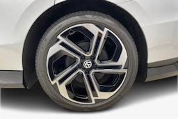 harmaa Volkswagen ID.7 2025 kuva 9.