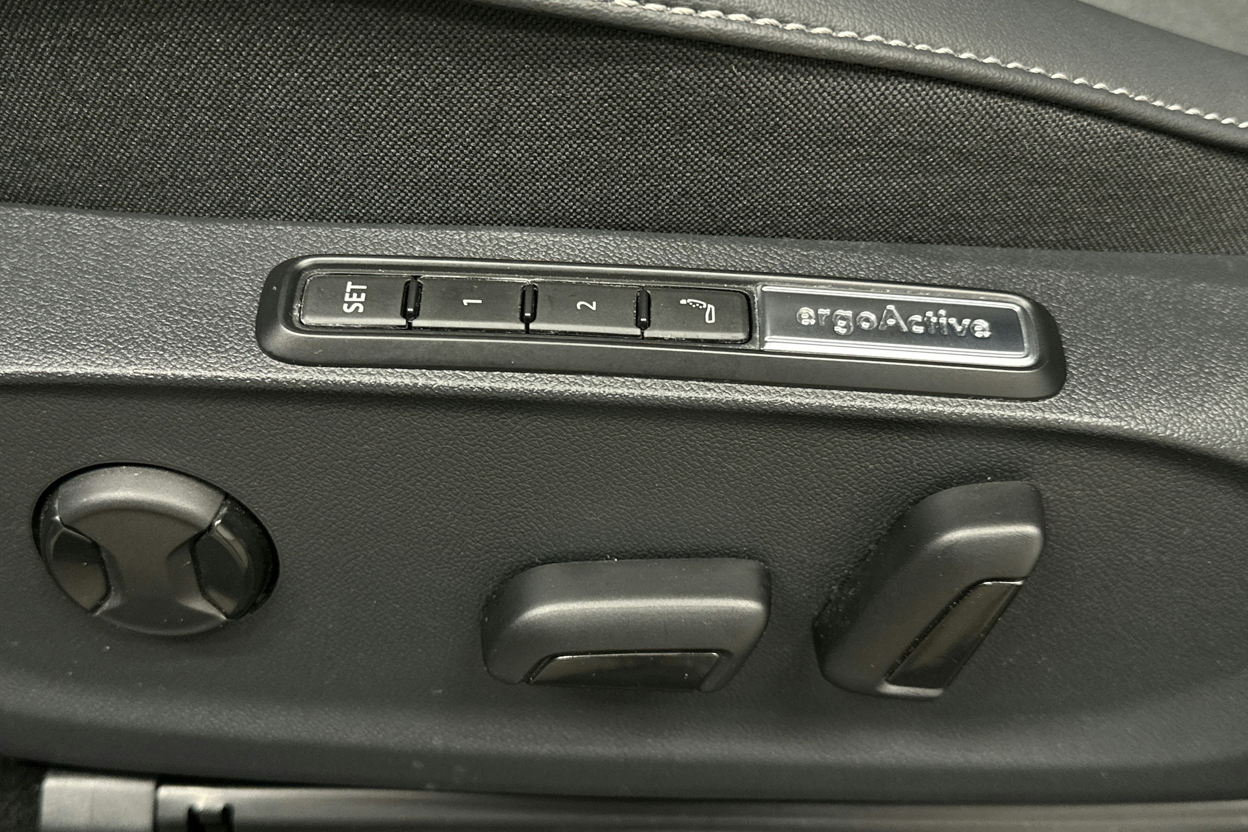 harmaa Volkswagen ID.7 2025 kuva 20.