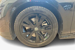 musta Volkswagen ID.7 2025 kuva 9.