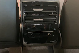 musta Volkswagen ID.7 2025 kuva 21.