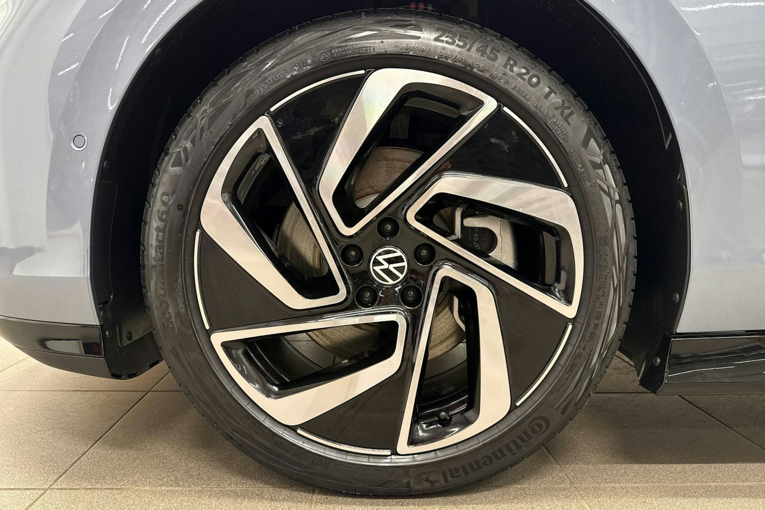 met. sininen Volkswagen ID.7 2025 kuva 11.