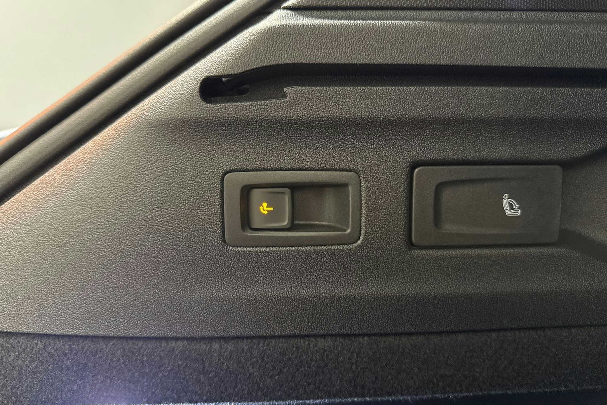 met. sininen Volkswagen ID.7 2025 kuva 13.