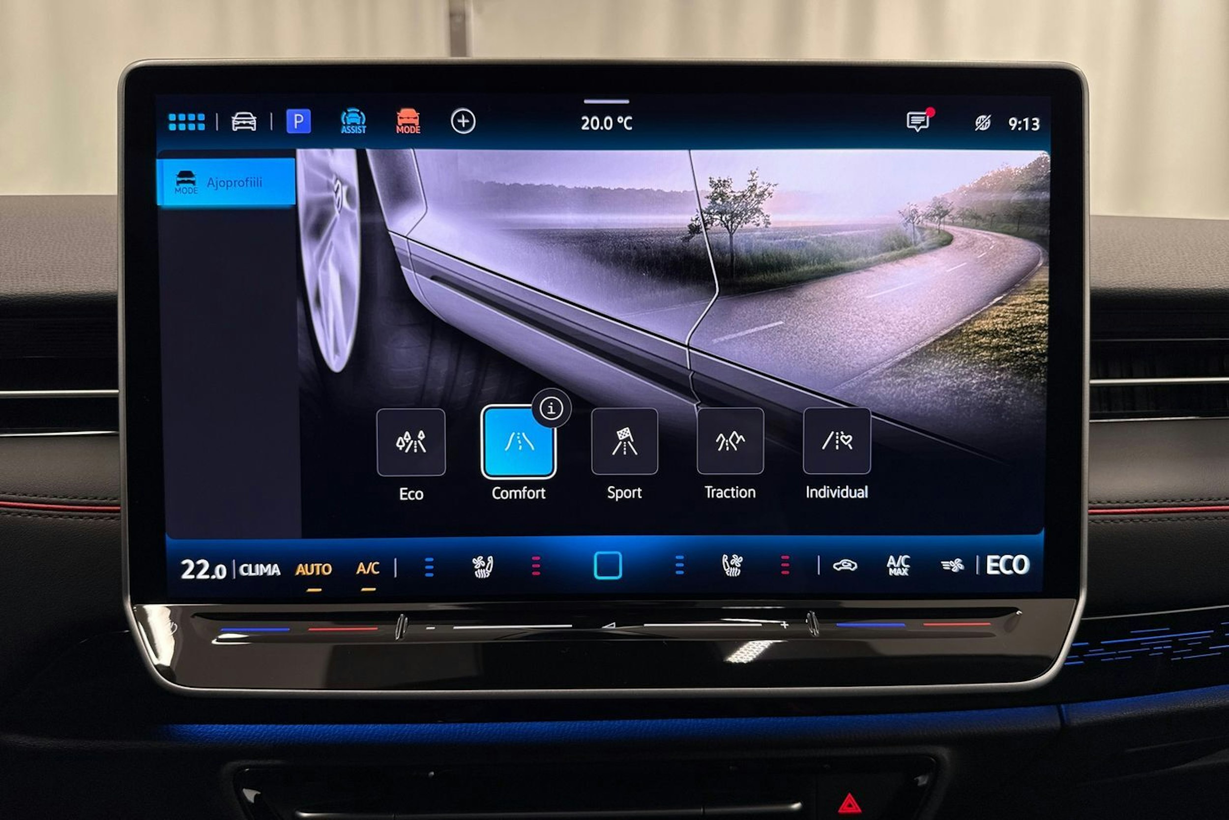 met. sininen Volkswagen ID.7 2025 kuva 28.