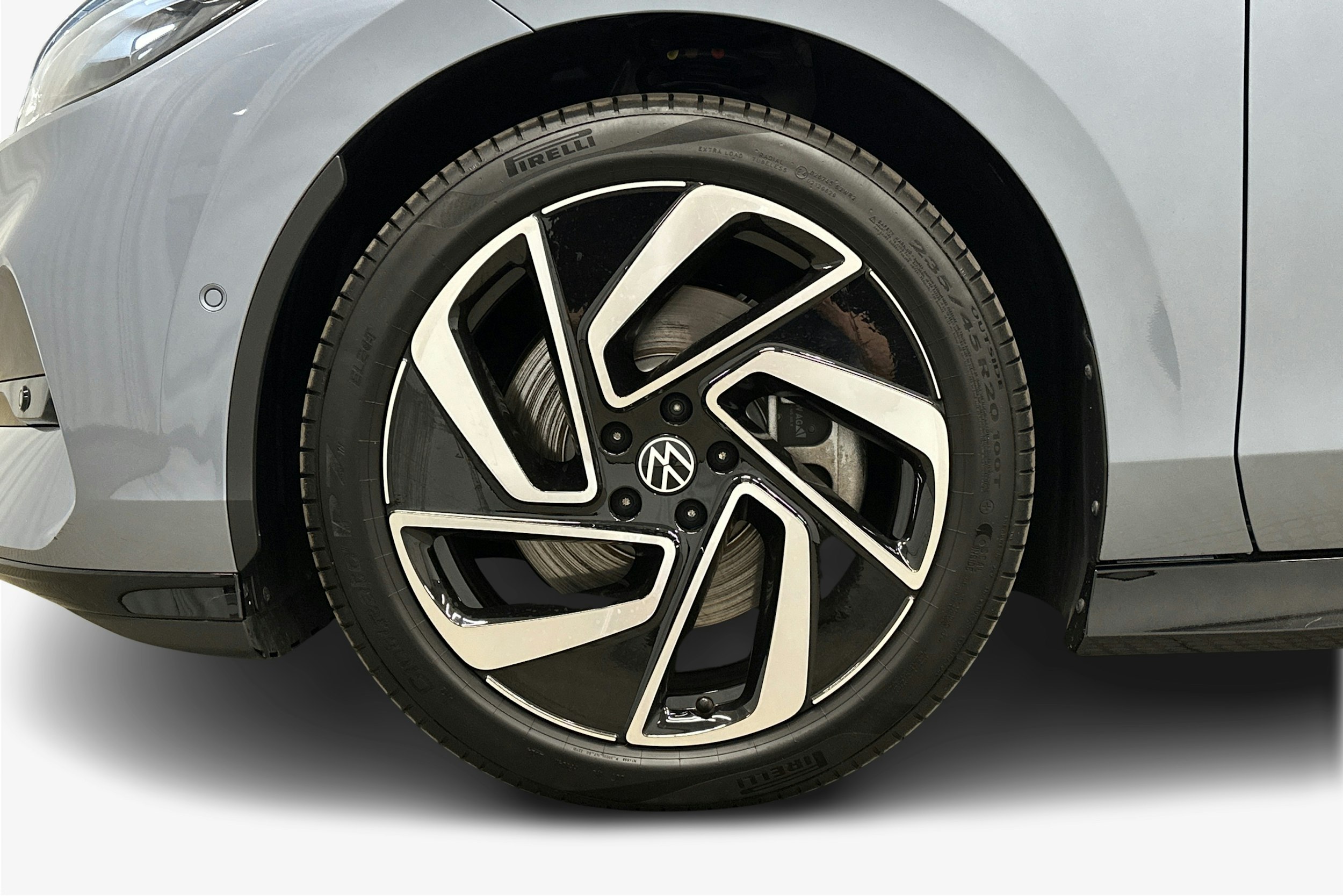 sininen Volkswagen ID.7 2025 kuva 11.