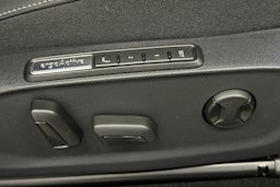 sininen Volkswagen ID.7 2025 kuva 20.