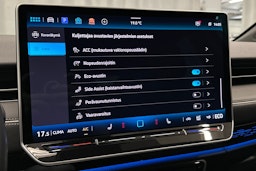 sininen Volkswagen ID.7 2025 kuva 31.