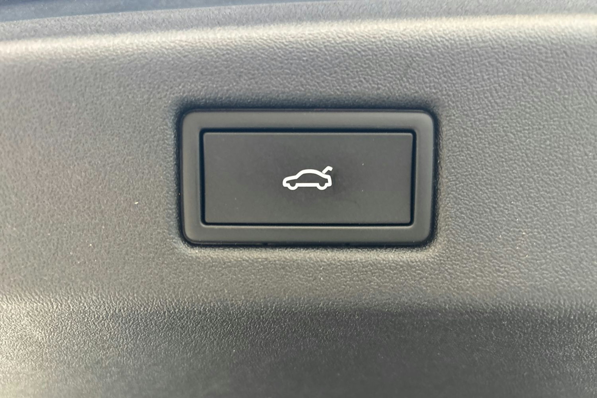 sininen Volkswagen ID.7 2025 kuva 12.