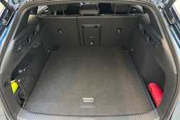 sininen Volkswagen ID.7 2025 kuva 13.