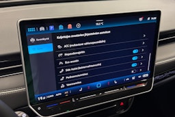 punainen Volkswagen ID.7 2025 kuva 21.