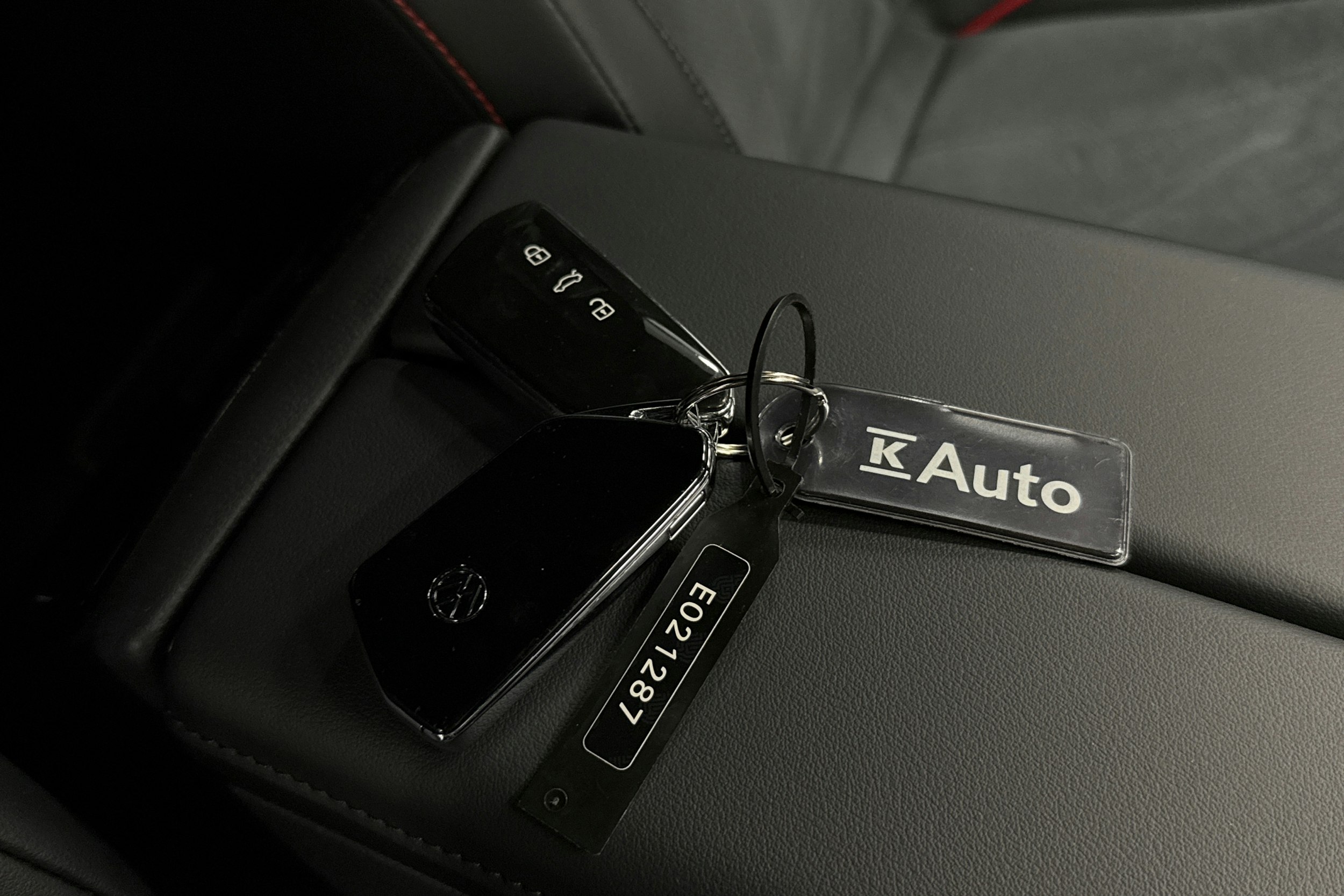 musta Volkswagen ID.7 2025 kuva 35.