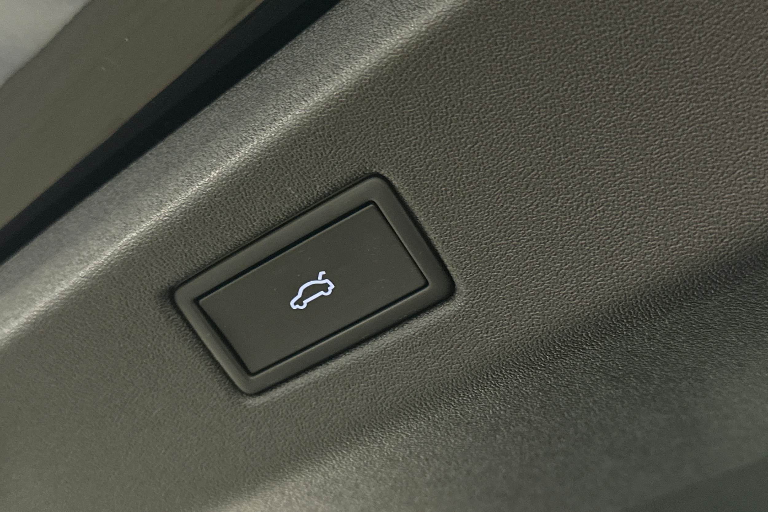 musta Volkswagen ID.7 2025 kuva 15.