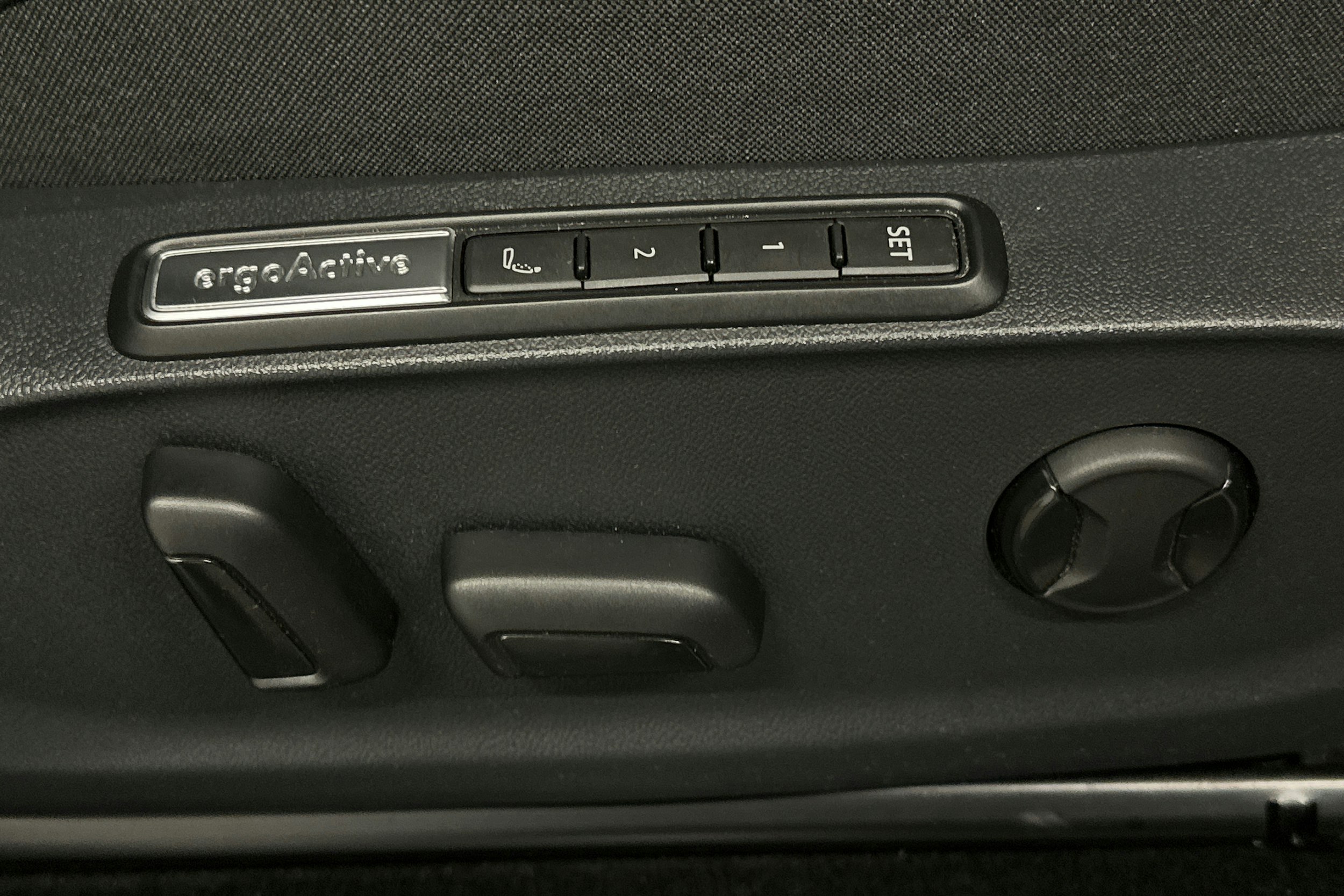 musta Volkswagen ID.7 2025 kuva 20.