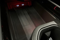 musta Volkswagen ID.7 2025 kuva 37.